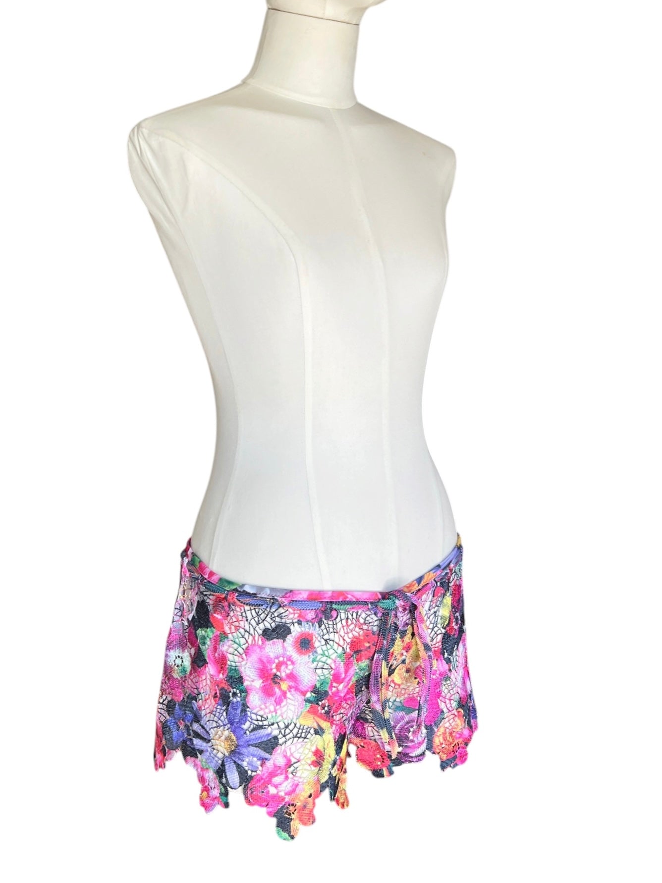 Pin Up Stars Luxury Floral Lace  Cover Up | Multicolor Macramé Beach Shorts