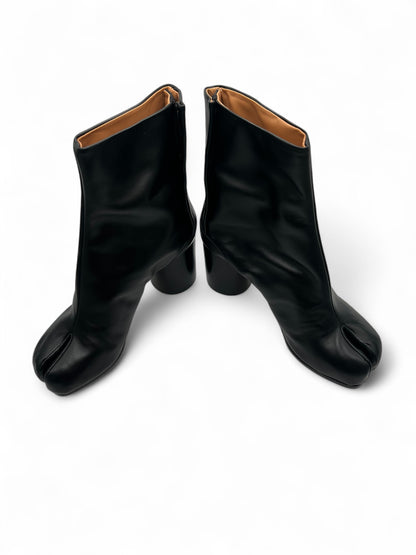 Maison Margiela Black Leather Tabi Boots – Split Toe Ankle Boots – Size 37