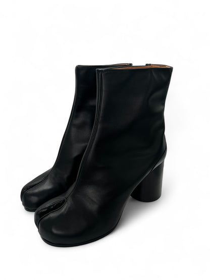 Maison Margiela Black Leather Tabi Boots – Split Toe Ankle Boots – Size 37