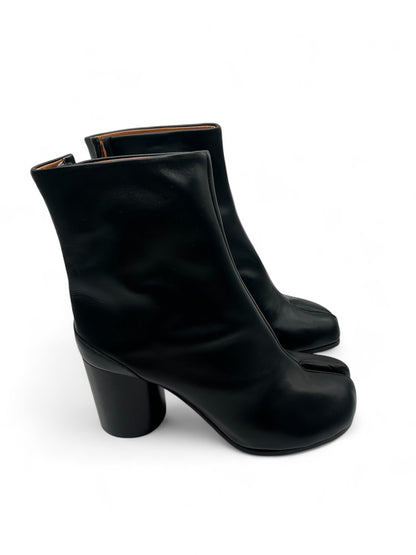 Maison Margiela Black Leather Tabi Boots – Split Toe Ankle Boots – Size 37